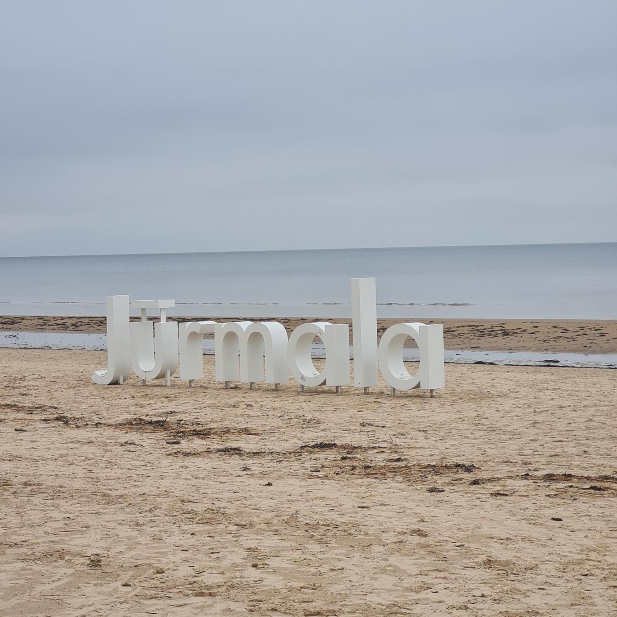 Amber Coast & Sea Aparthotel Jurmala Bagian luar foto