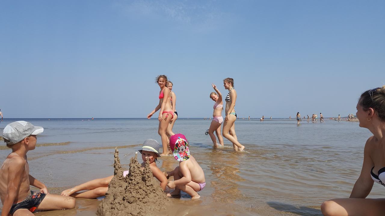 Amber Coast & Sea Aparthotel Jurmala Bagian luar foto